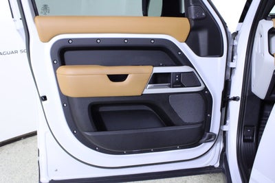 2023 Land Rover Defender X-Dynamic SE