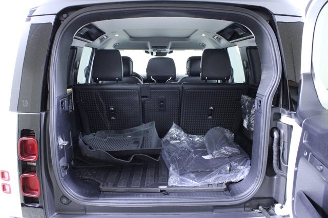 2025 Land Rover Defender S