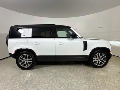 2020 Land Rover Defender SE