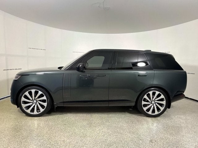 2023 Land Rover Range Rover SE