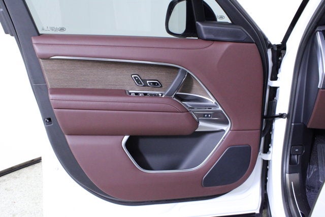 2024 Land Rover Range Rover SE