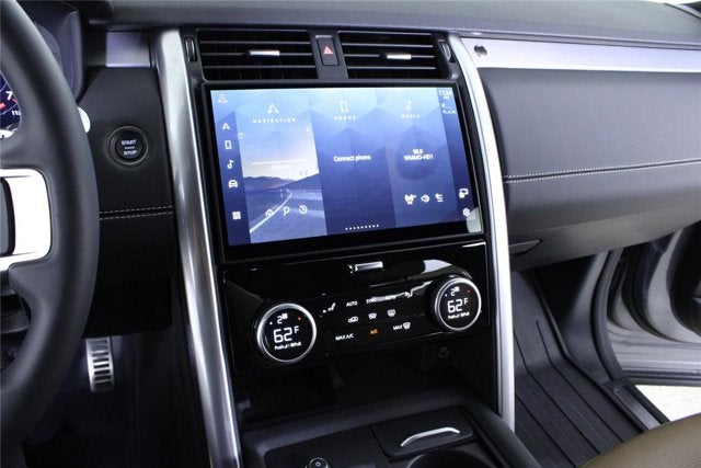 2025 Land Rover Discovery Dynamic SE