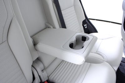 2025 Land Rover Discovery Dynamic SE