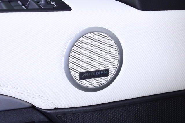 2025 Land Rover Discovery Dynamic SE