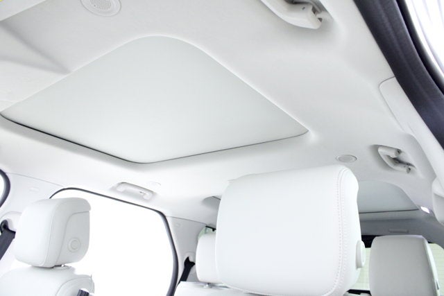 2025 Land Rover Discovery Dynamic SE