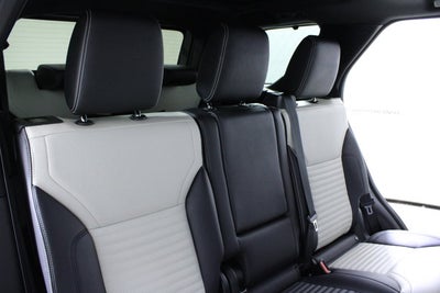 2023 Land Rover Discovery S R-Dynamic