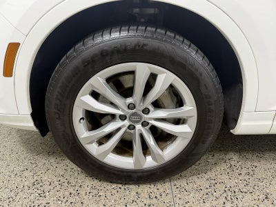 2019 Audi Q7 45 Premium