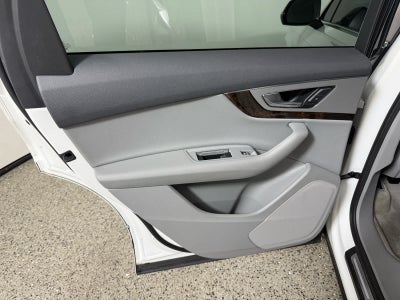 2019 Audi Q7 45 Premium