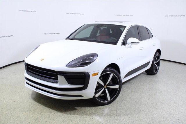 2022 Porsche Macan Base