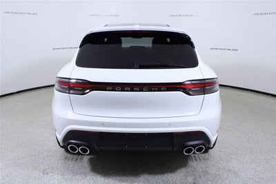 2022 Porsche Macan Base