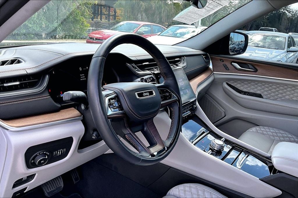 2022 Jeep Grand Cherokee L Summit