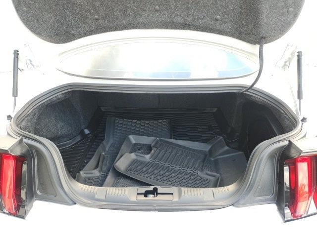 2022 Ford Mustang Mach 1