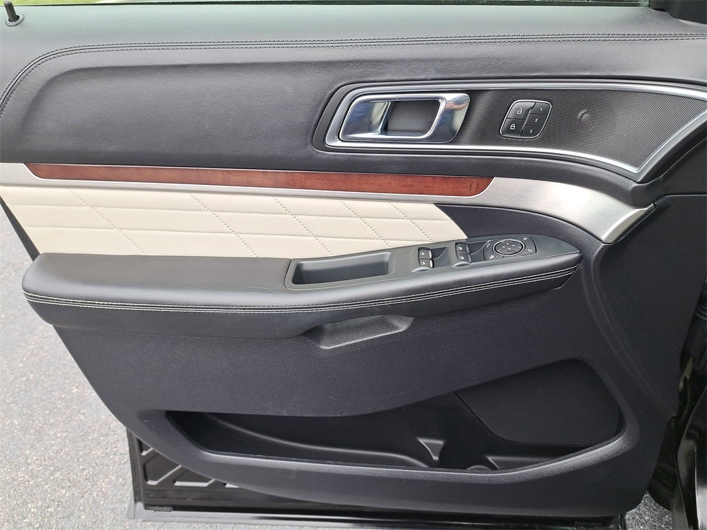 2019 Ford Explorer Platinum