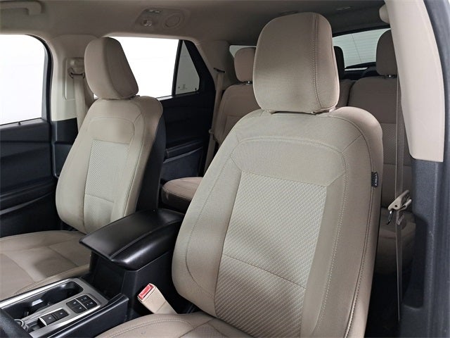 2020 Ford Explorer Base