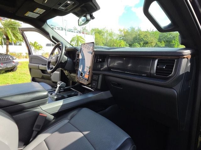 2024 Ford F-150 Lightning Lariat