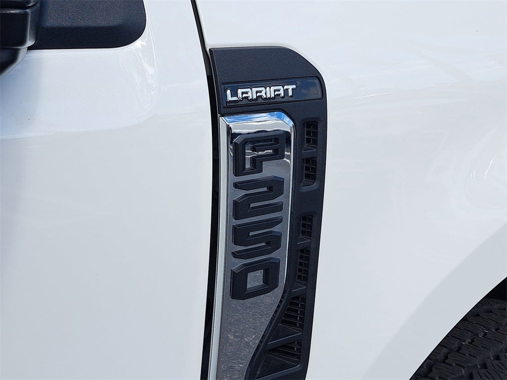2024 Ford Super Duty F-250 Pickup Lariat