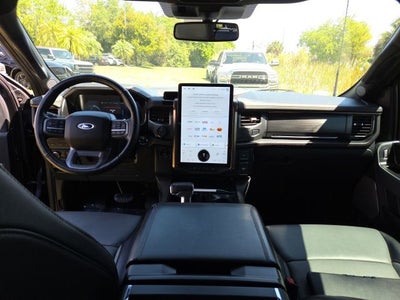 2022 Ford F-150 Lightning Lariat