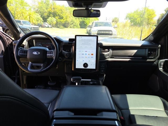 2022 Ford F-150 Lightning Lariat