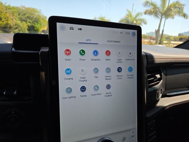 2022 Ford F-150 Lightning Lariat