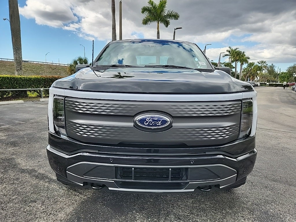 2023 Ford F-150 Lightning XLT