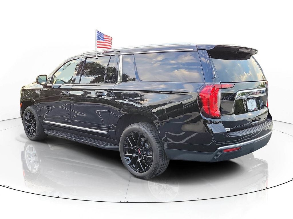 2023 GMC Yukon XL SLT