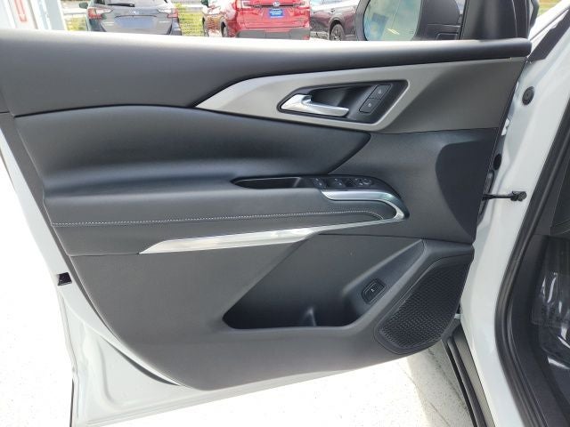 2024 Chevrolet Traverse LS