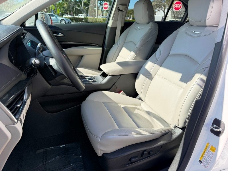 2019 Cadillac XT4 Premium Luxury