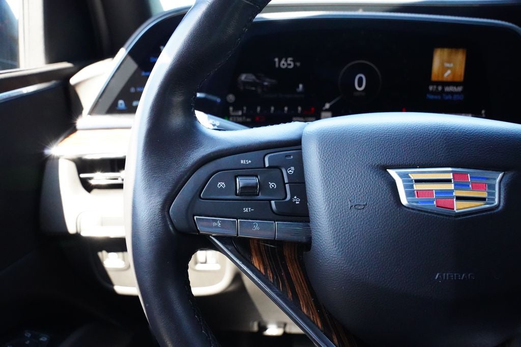 2023 Cadillac Escalade ESV Luxury Diesel