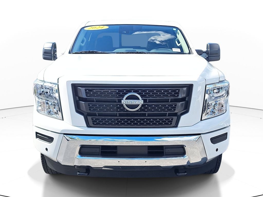 2024 Nissan Titan XD SV