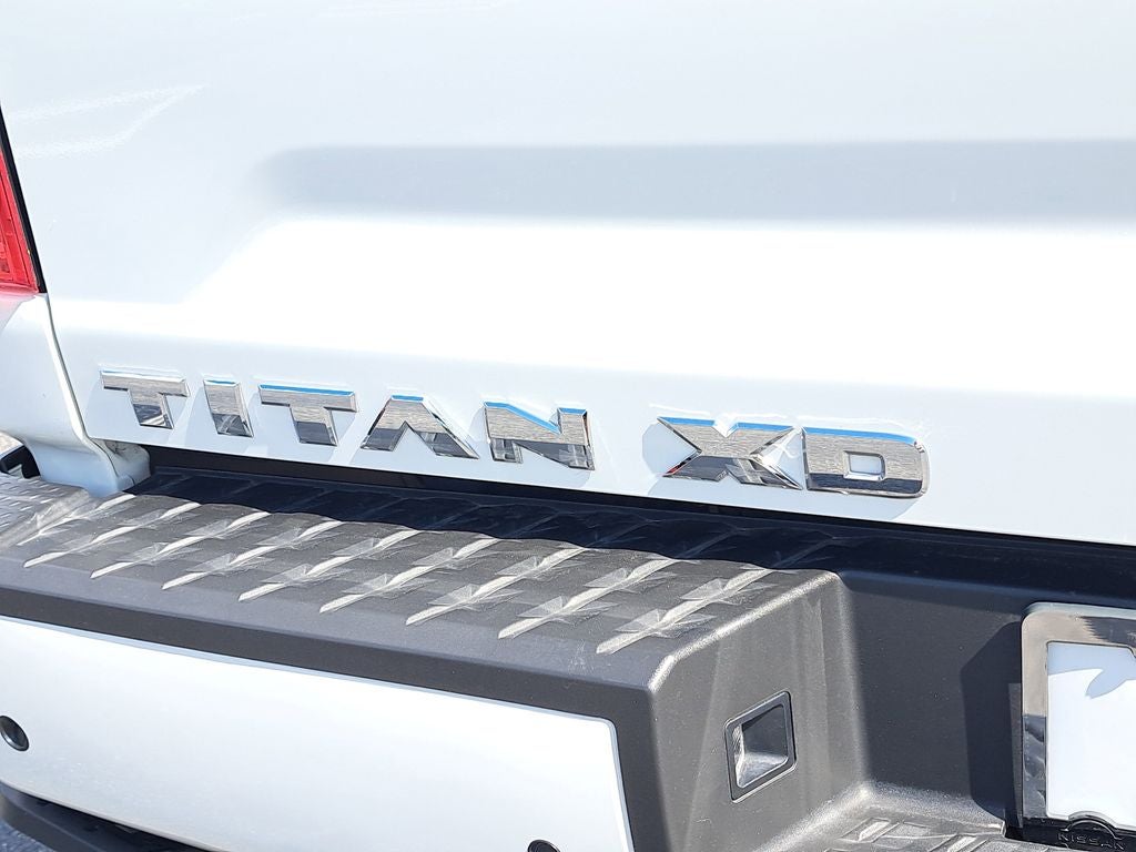 2024 Nissan Titan XD SV