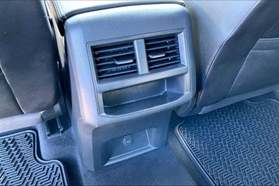 2023 Volkswagen Atlas Cross Sport 2.0T SE