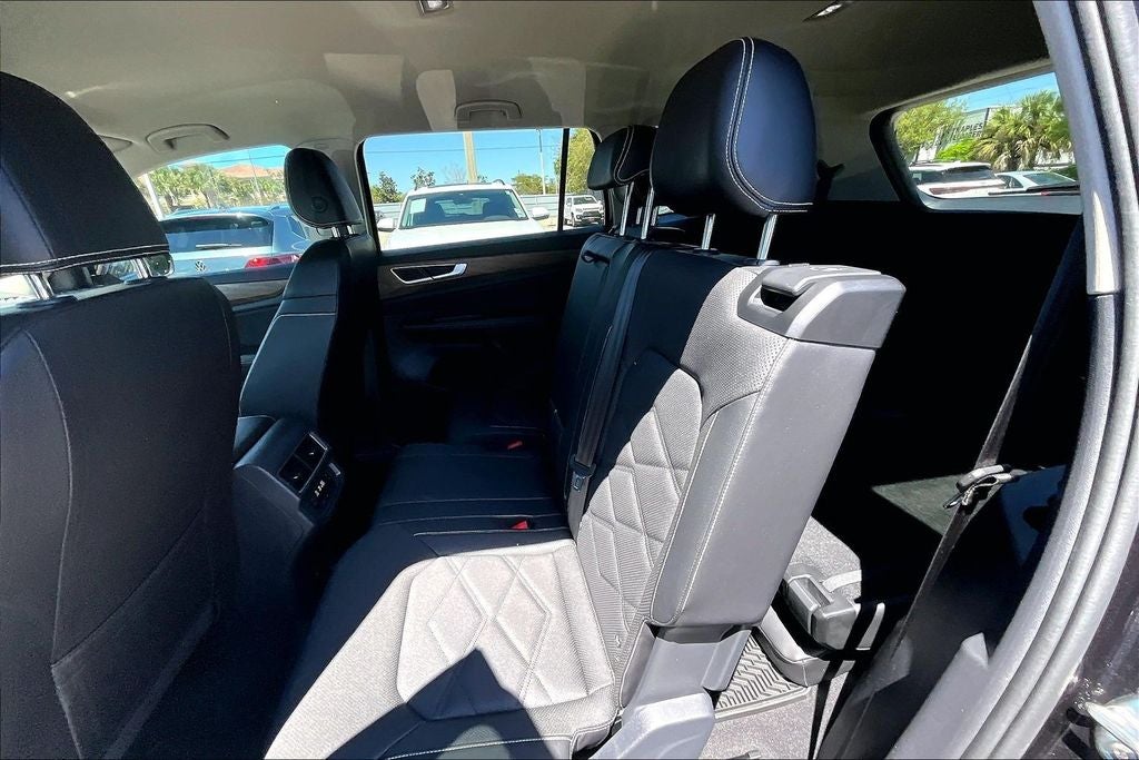 2024 Volkswagen Atlas 2.0T SE