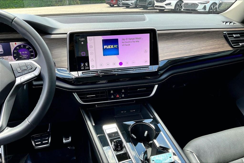 2024 Volkswagen Atlas 2.0T SEL Premium R-Line