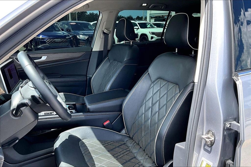 2024 Volkswagen Atlas 2.0T SEL Premium R-Line