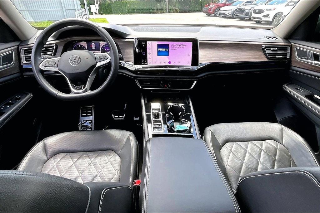 2024 Volkswagen Atlas 2.0T SEL Premium R-Line