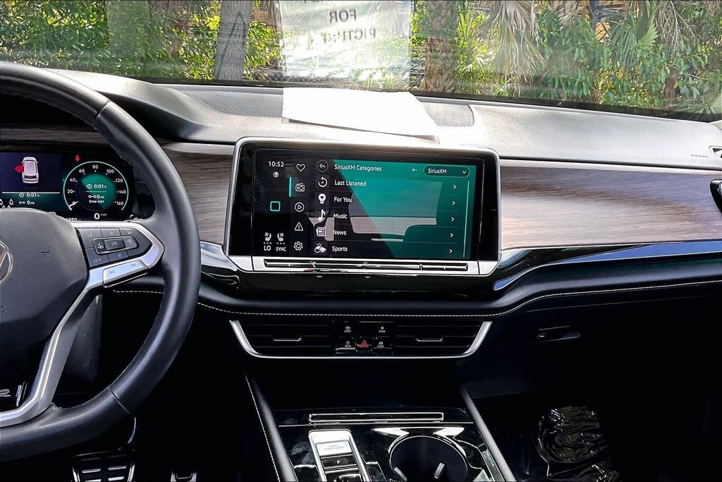 2024 Volkswagen Atlas 2.0T SEL Premium R-Line