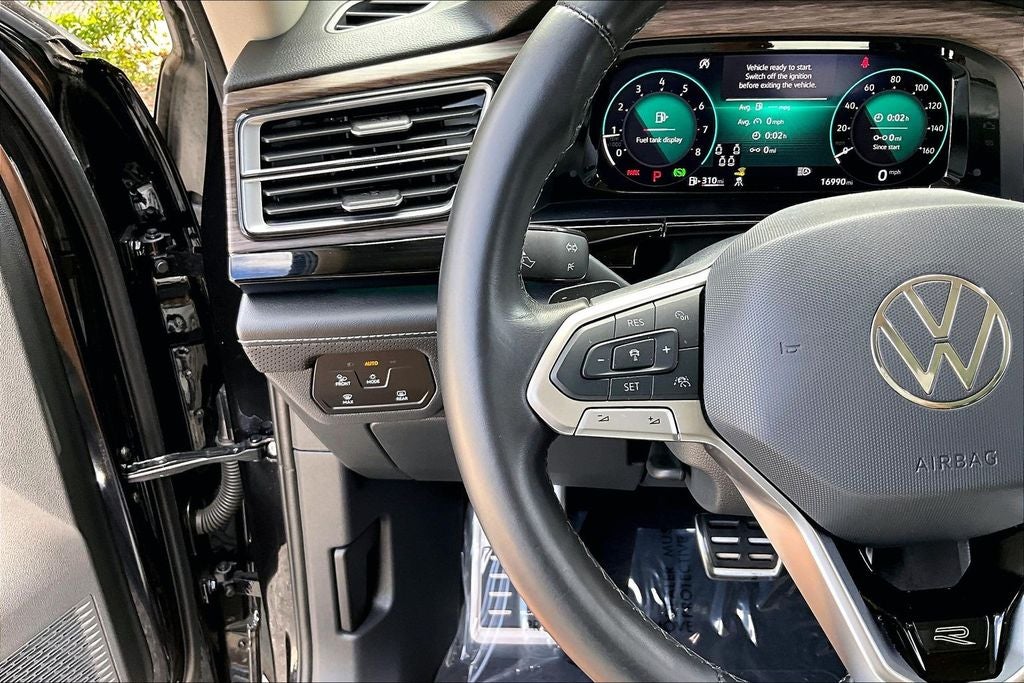 2024 Volkswagen Atlas 2.0T SEL Premium R-Line