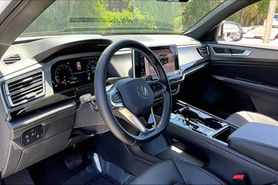 2026 Volkswagen Atlas Cross Sport 2.0T SE w/Technology