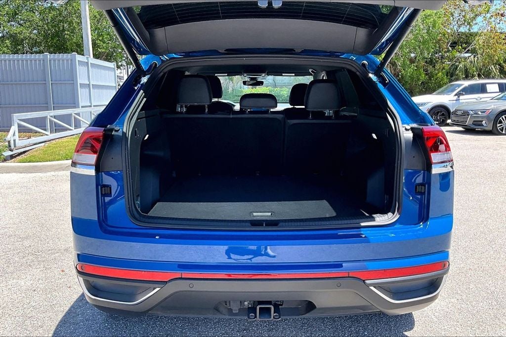 2025 Volkswagen Atlas Cross Sport 2.0T SE w/Technology