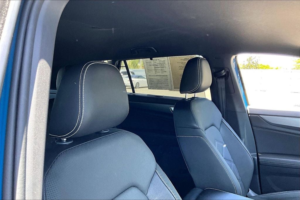 2025 Volkswagen Atlas Cross Sport 2.0T SE w/Technology