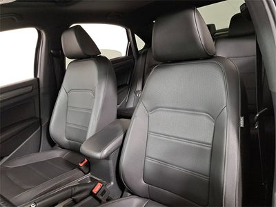 2022 Volkswagen Passat 2.0T R-Line