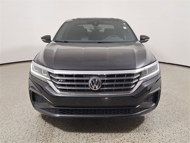 2022 Volkswagen Passat 2.0T R-Line