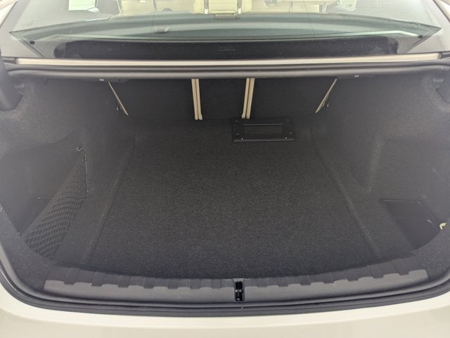 2025 BMW 3 Series 330i Sedan