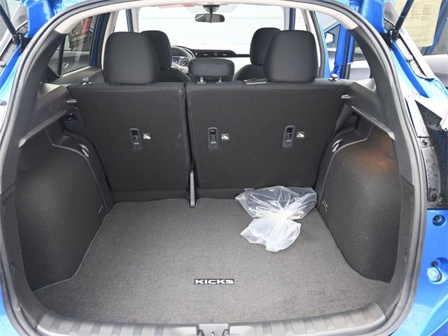 2025 Nissan Kicks Play S