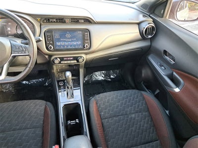 2021 Nissan Kicks SR