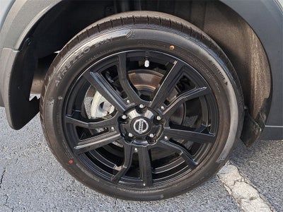 2021 Nissan Kicks SR