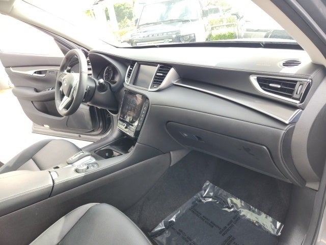 2025 INFINITI QX50 LUXE