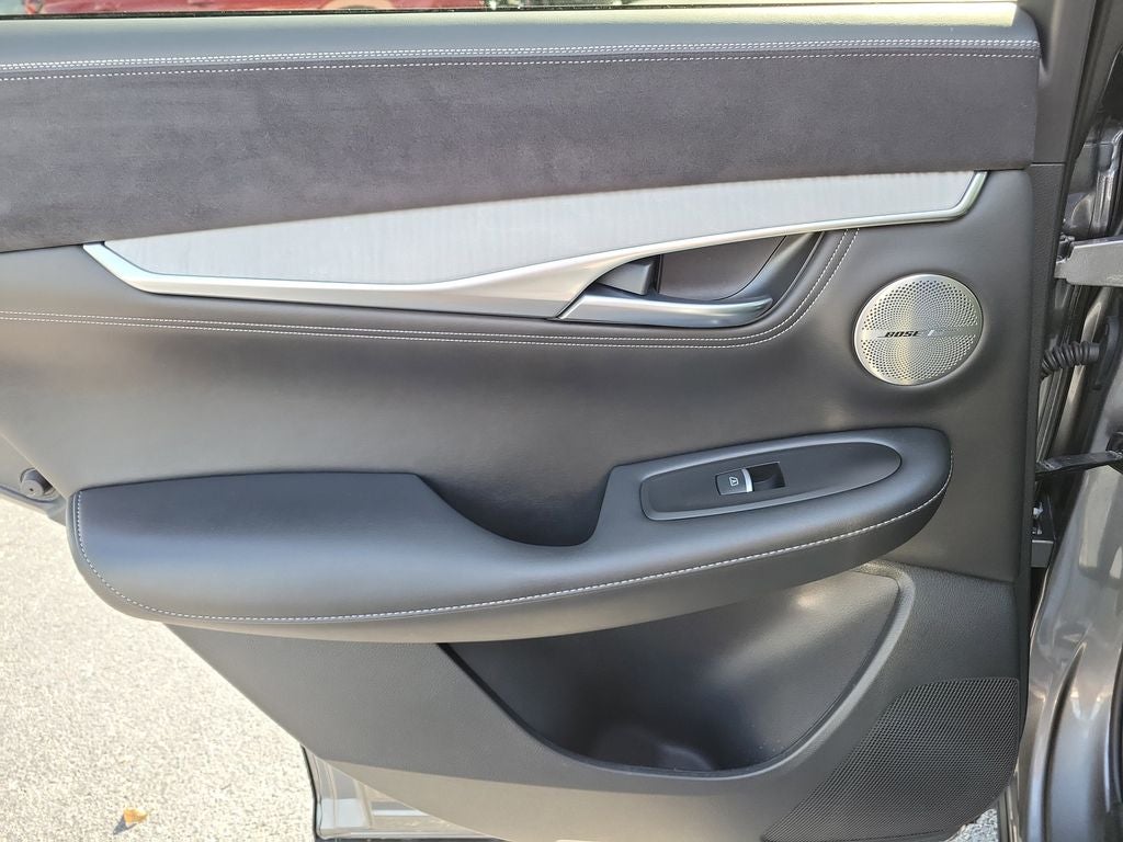 2023 INFINITI QX50 Sensory