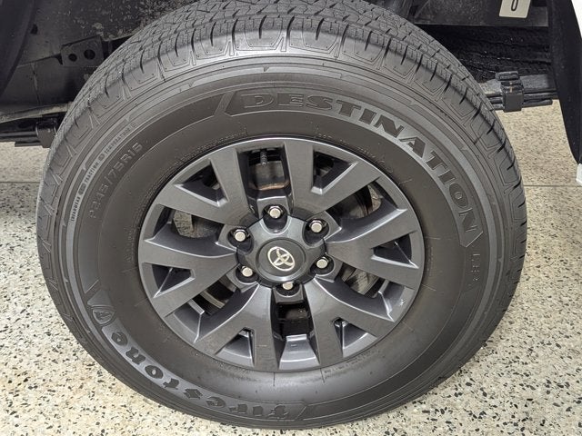 2023 Toyota Tacoma 2WD SR5 Double Cab 5' Bed V6 AT