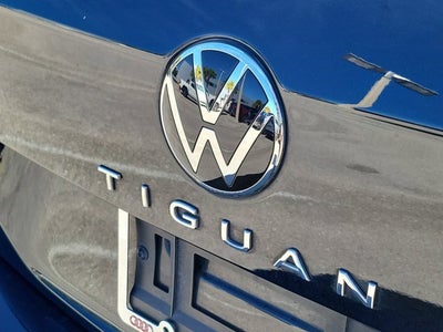 2023 Volkswagen Tiguan 2.0T SE R-Line Black